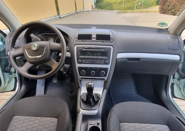 Skoda Octavia cena 19900 przebieg: 193000, rok produkcji 2009 z Żary małe 704